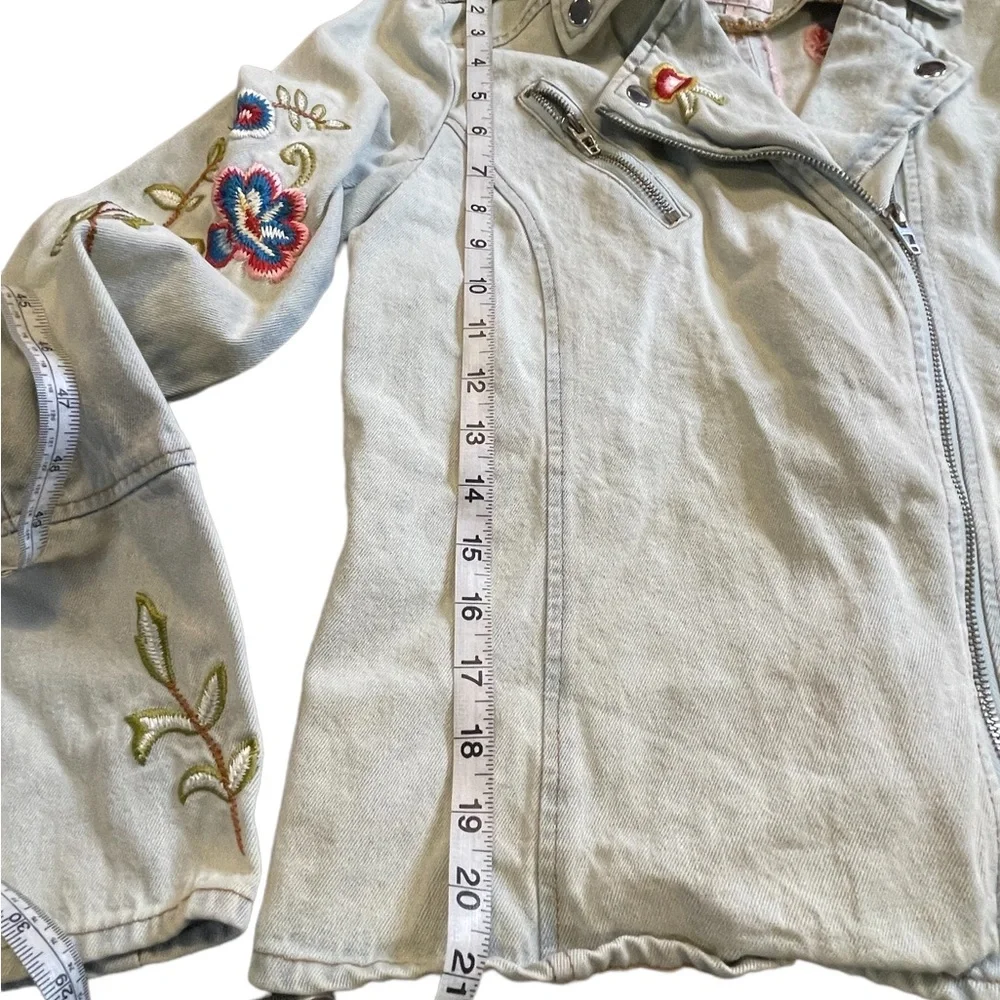 Vintage Candies Floral Embroidered Jean Jacket blue bird and flowers sz large - Picture 4 of 12